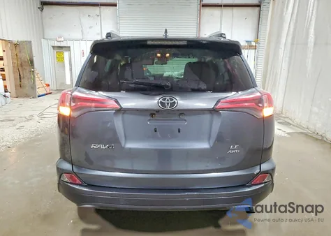 2016 Toyota Rav4 Le z USA, uszkodzony, nr VIN JTMBFREV0GD195987